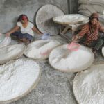 ngayak tepung